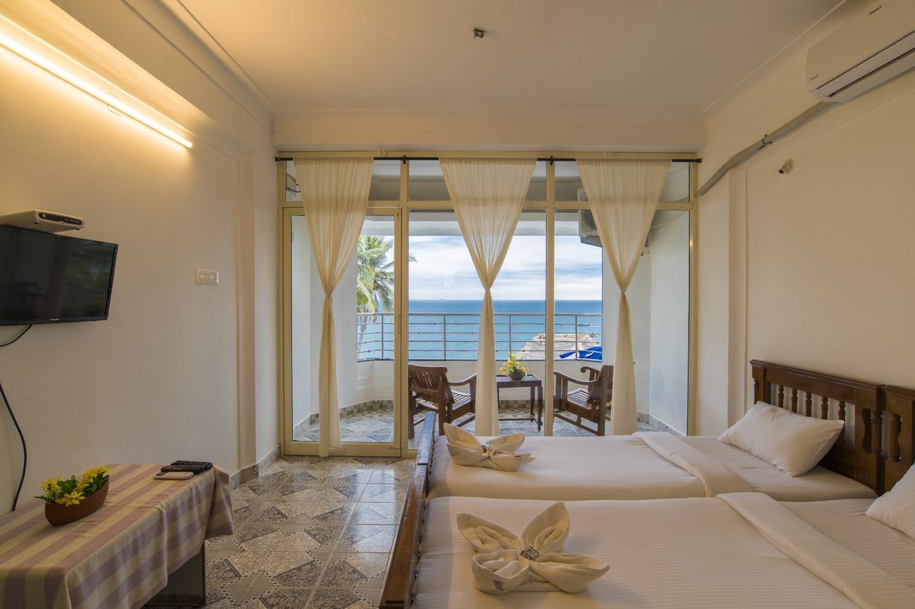 Surya Beach Resort Ковалам Екстериор снимка