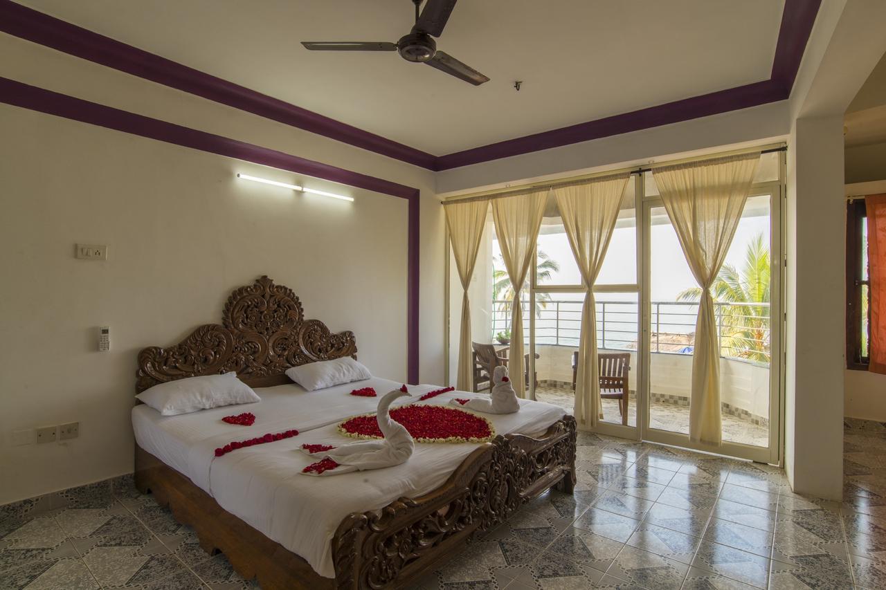 Surya Beach Resort Ковалам Екстериор снимка