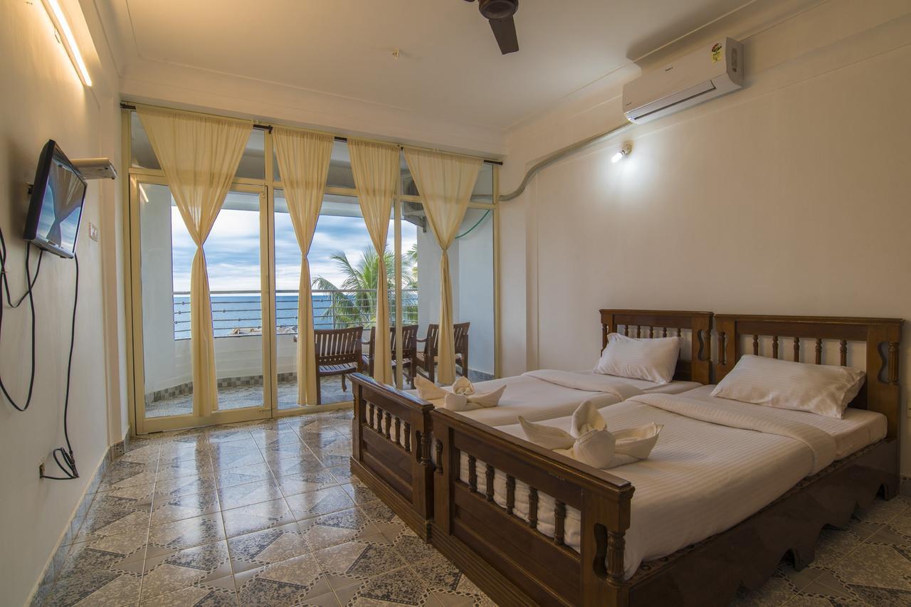 Surya Beach Resort Ковалам Екстериор снимка