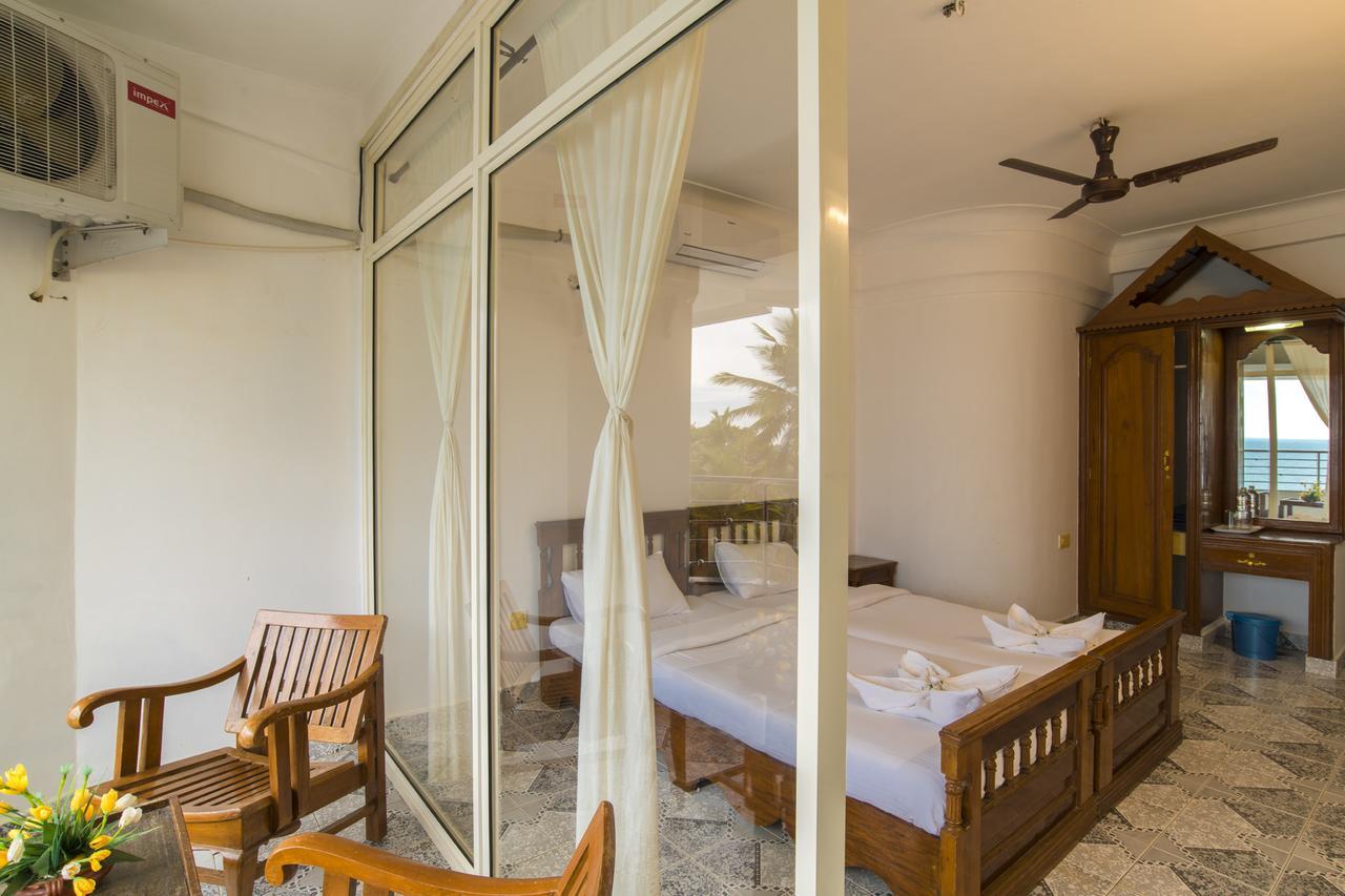 Surya Beach Resort Ковалам Екстериор снимка