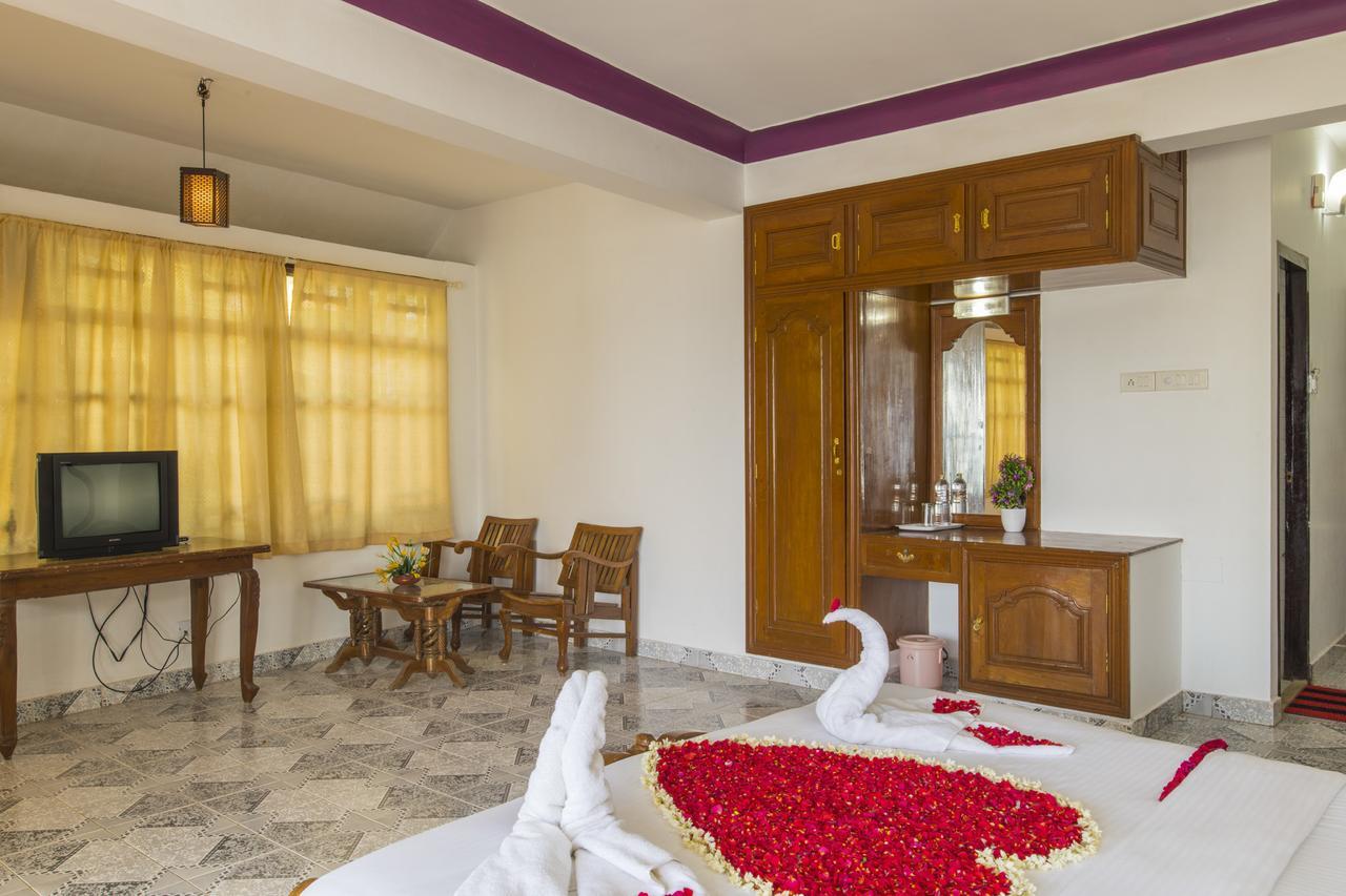 Surya Beach Resort Ковалам Екстериор снимка